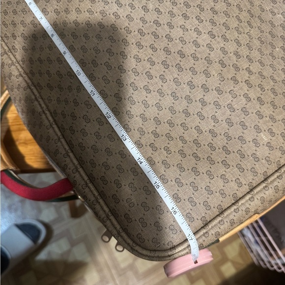 Gucci Brown Monogram travel bag - Picture 13 of 16